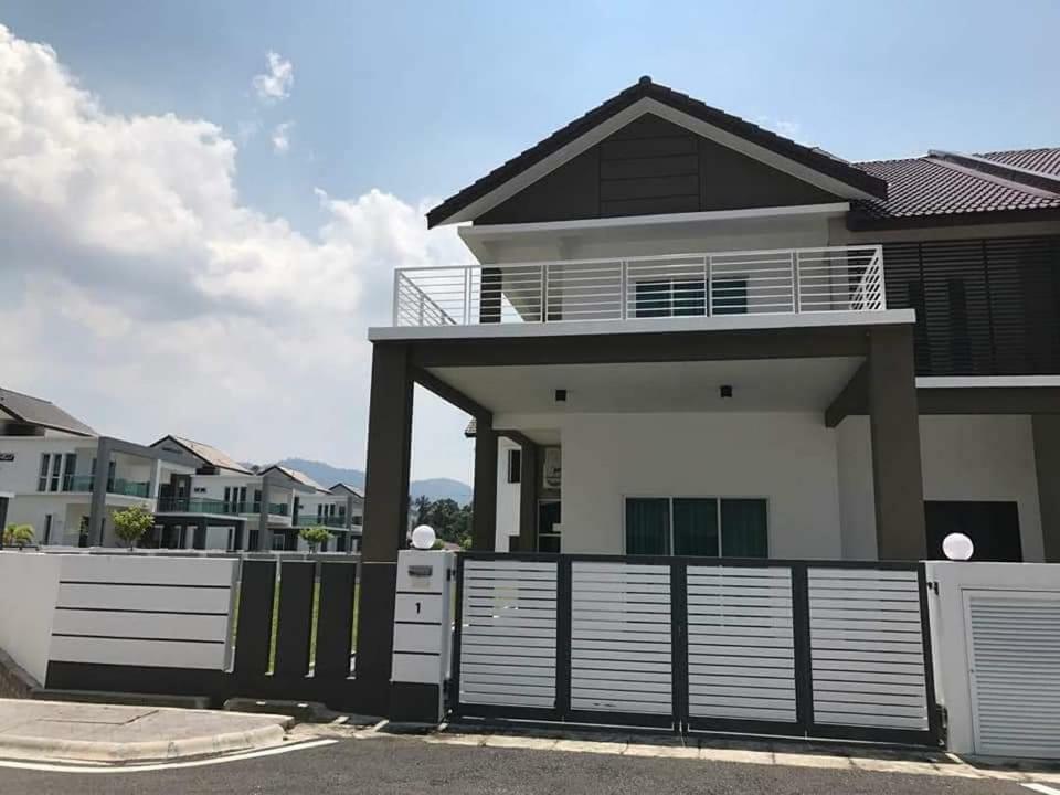 Greenville Homestay Balik Pulau Luaran gambar